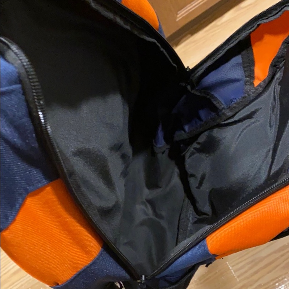 Bears Backpack - Picture 4 of 6